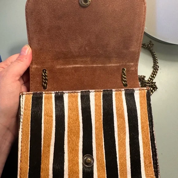 Madewell striped calfshair crossbody purse with chain strap - Picture 4 of 4